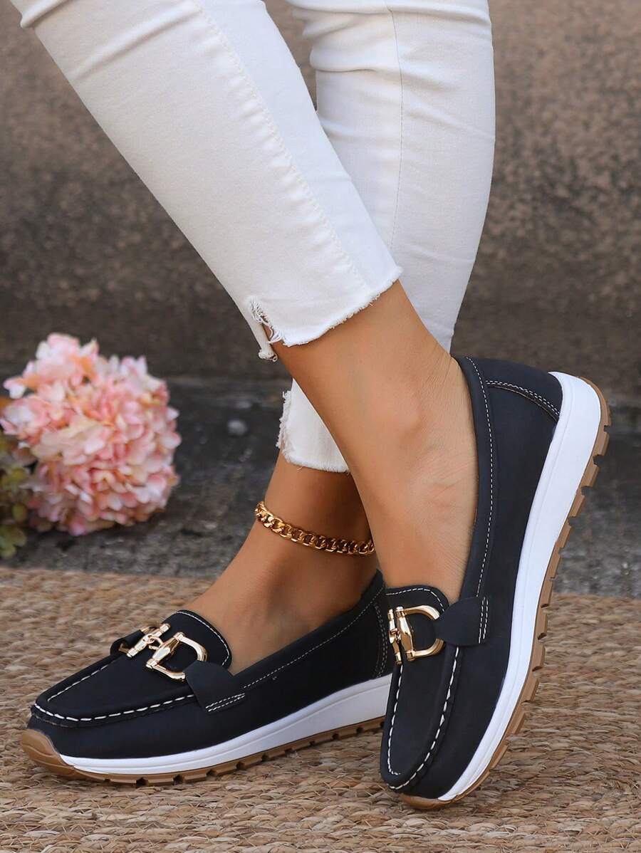 Kendra | Canvas-Look Chain Loafers, colour Black