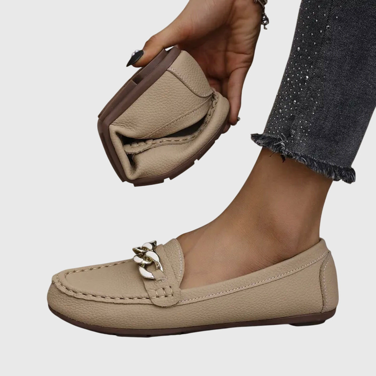 Melissa | Gold Chain Moccasins, colour Beige